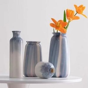 SET OPF 4 BLUE AND WHITE VASE