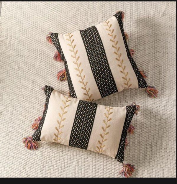 LIGHT BROWN AND GOLD FLOWER BOHO