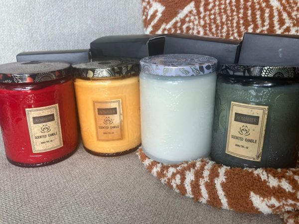 SCENTED  CANDLES