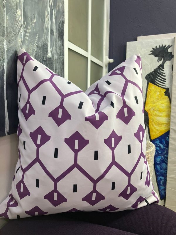 WATERPROOF  PURPLE [ WHITE AND PUPPLE PATTERN]