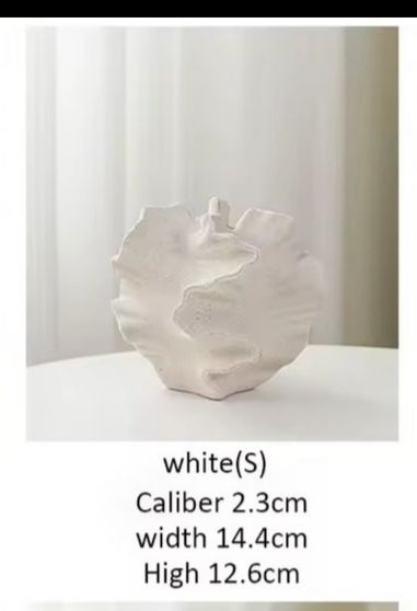 Irregular Shape [White] < Small